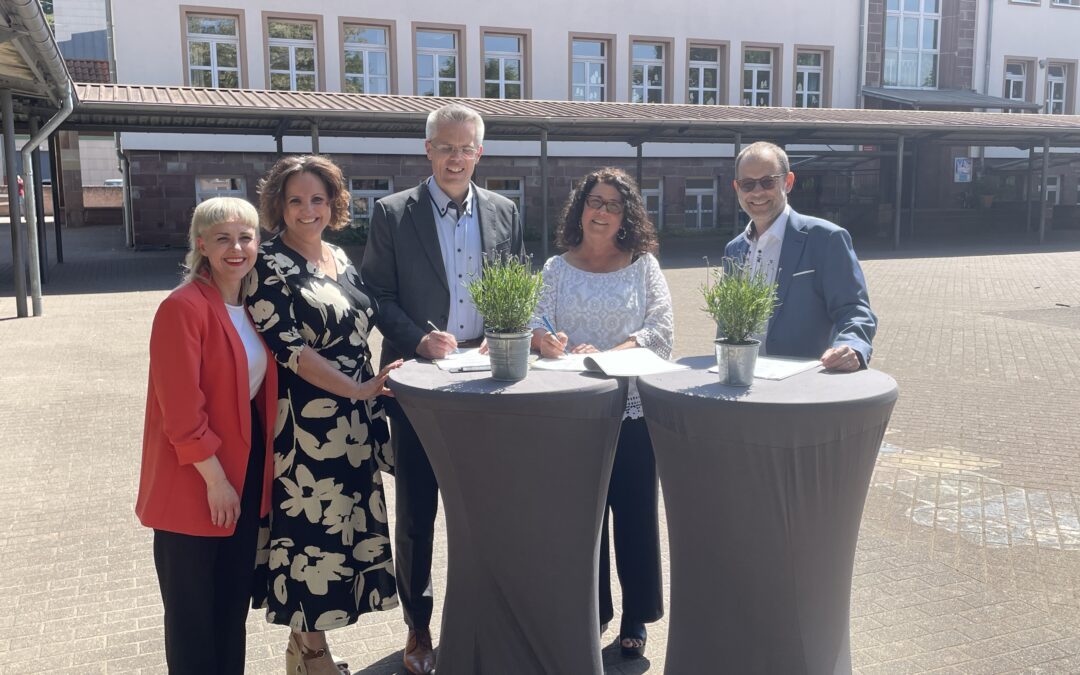 Vertragsunterzeichnung Säule 2 des Start-Chancen-Programmes