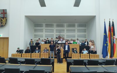 Unsere 4er-Klassen besuchten den Saarländischen Landtag